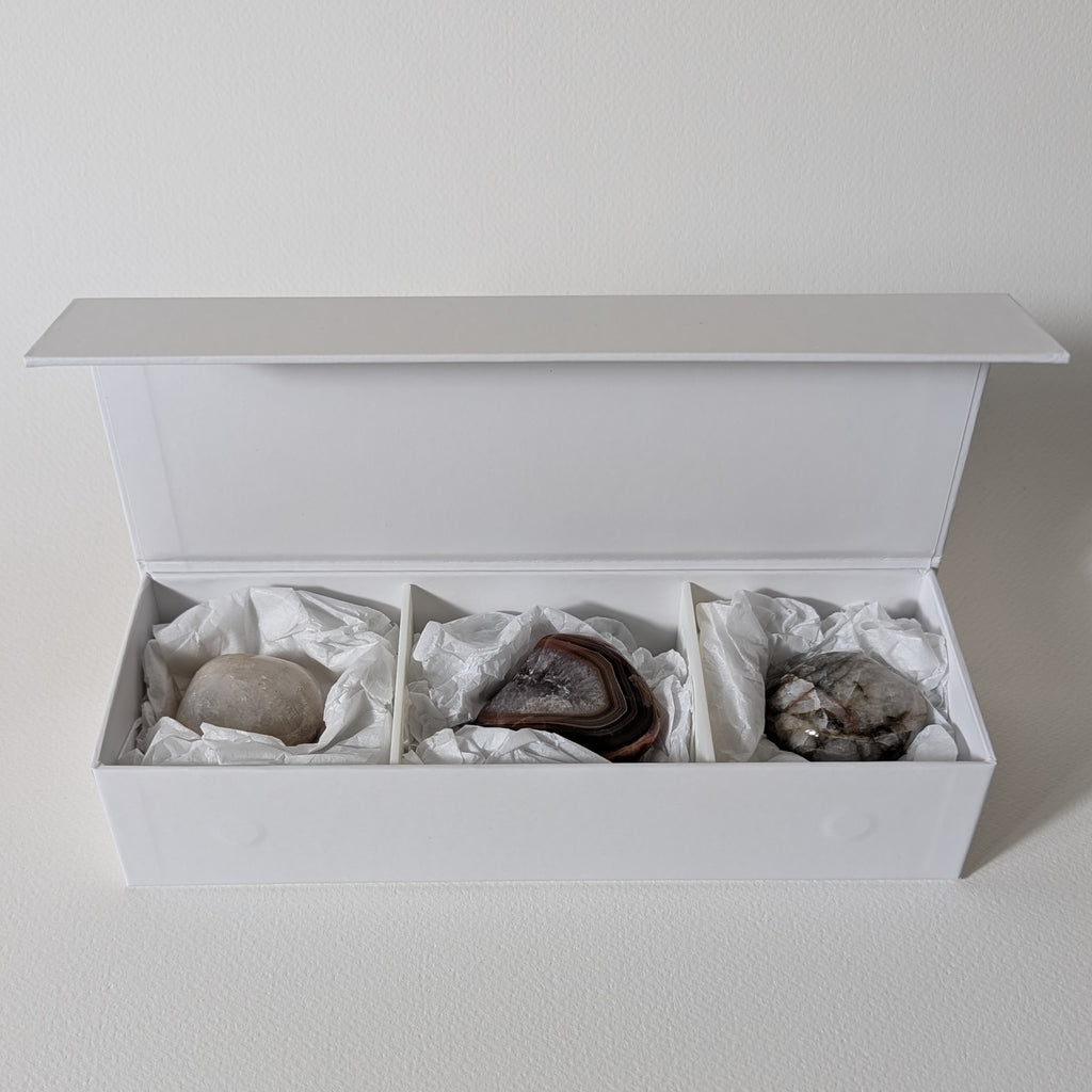 The Trilogy — Agate Keystone · No. 001