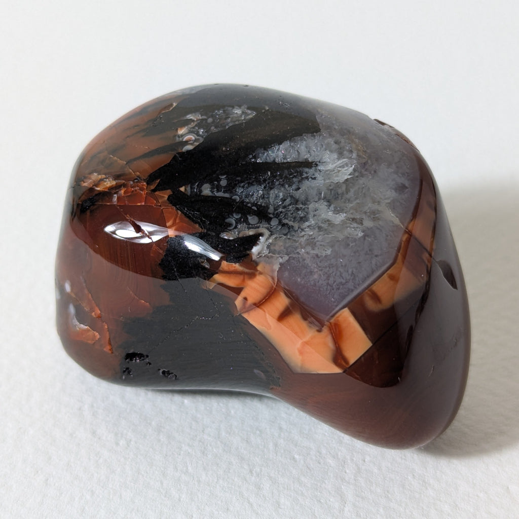 The Trilogy — Agate Keystone · No. 003
