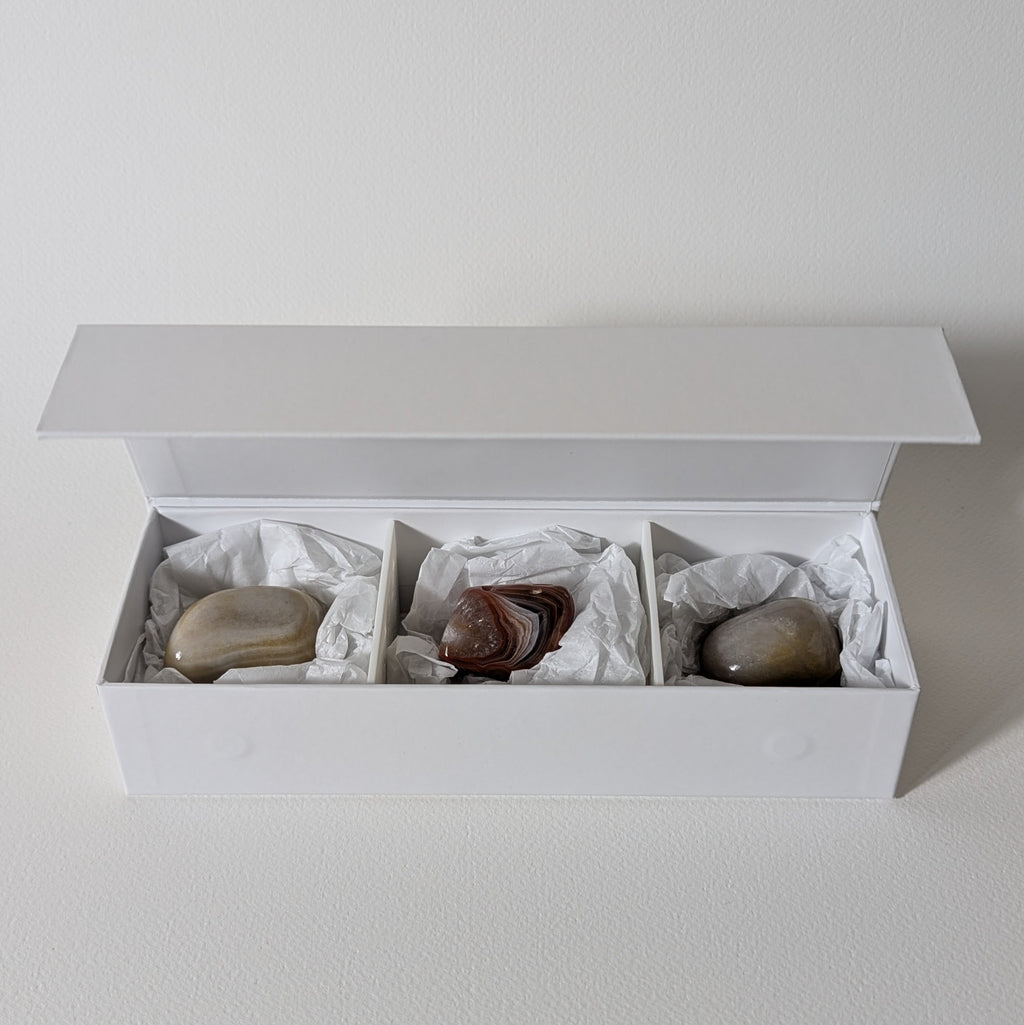 The Trilogy — Agate Keystone · No. 004