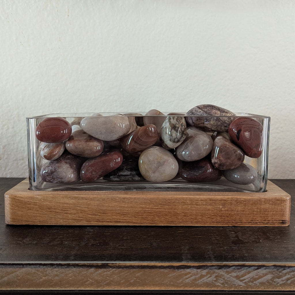 The Superior | Lake Superior Agate & Stone Display