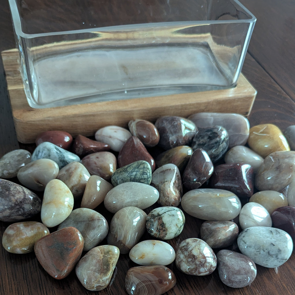 The Superior | Lake Superior Agate & Stone Display