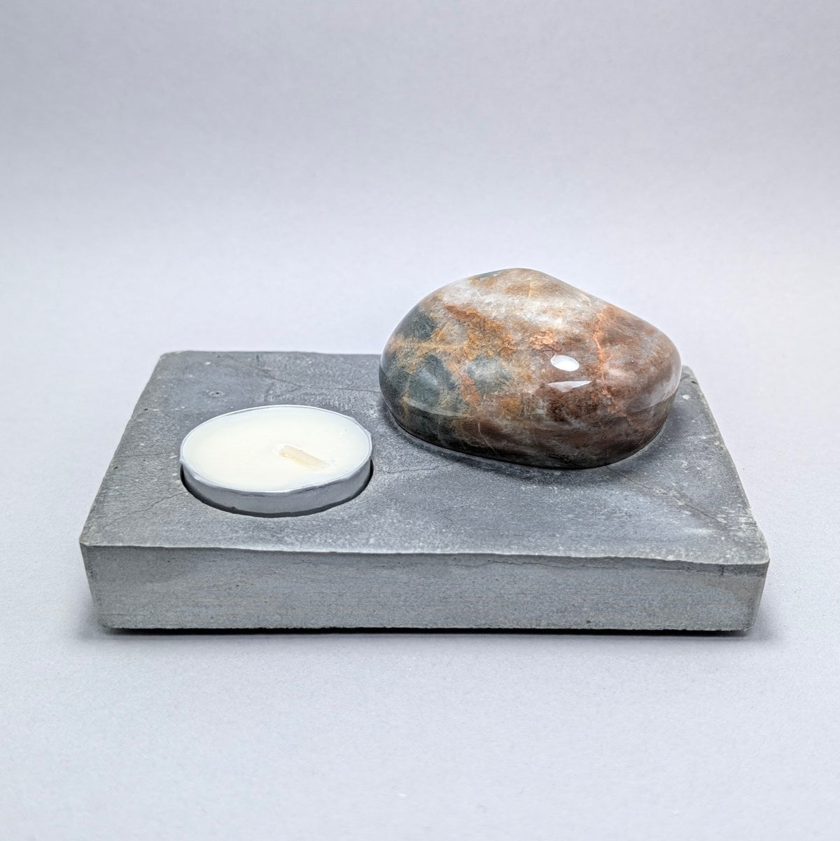 Solitaire No. 151 — Great Lakes Quartz · Candle Light